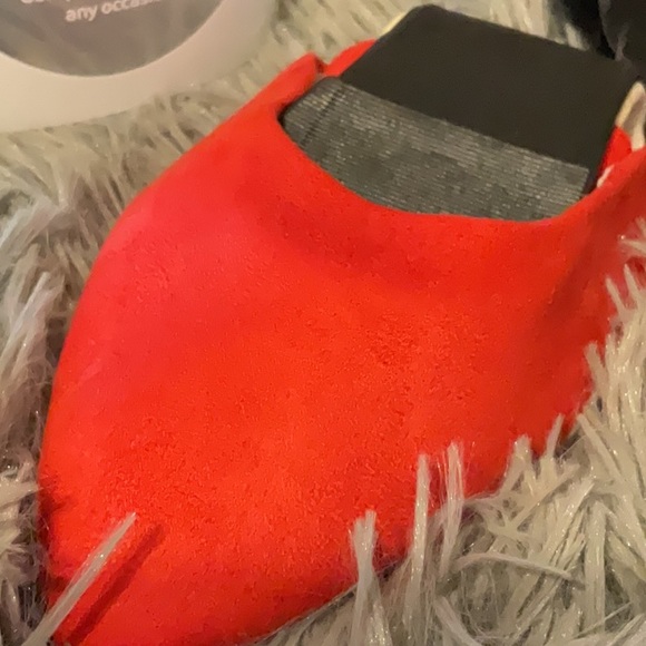 NWT Rollasole size large 9.5-10.5. Bright red - Picture 4 of 4